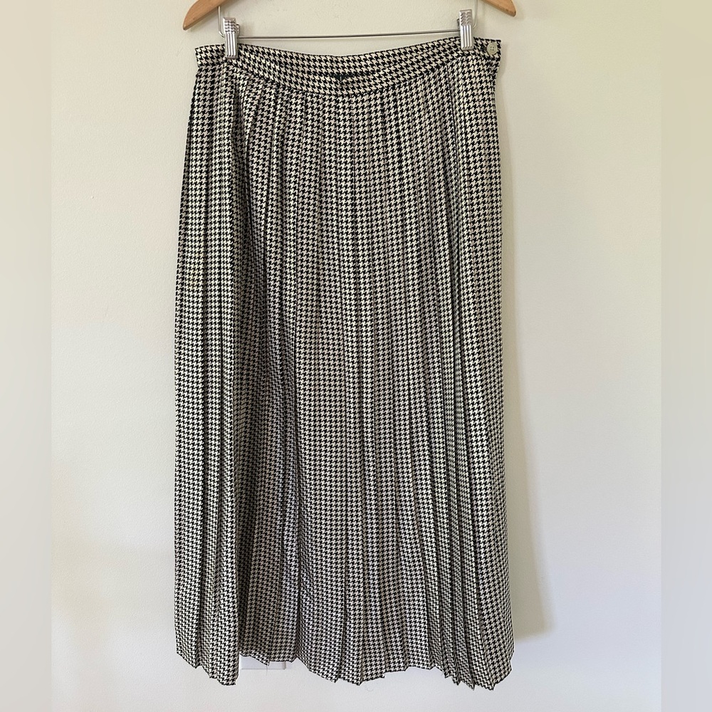 Lauren Ralph Lauren Black and White Houndstooth Midi Skirt - Picture 6 of 11